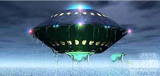 'UFO造访美国：水下竟然藏匿外星人基地'