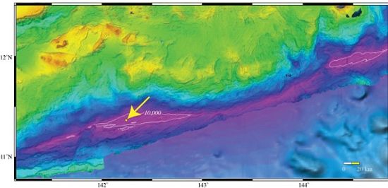 '马里亚纳海沟绘制精细3D扫描图:最深处10994米'